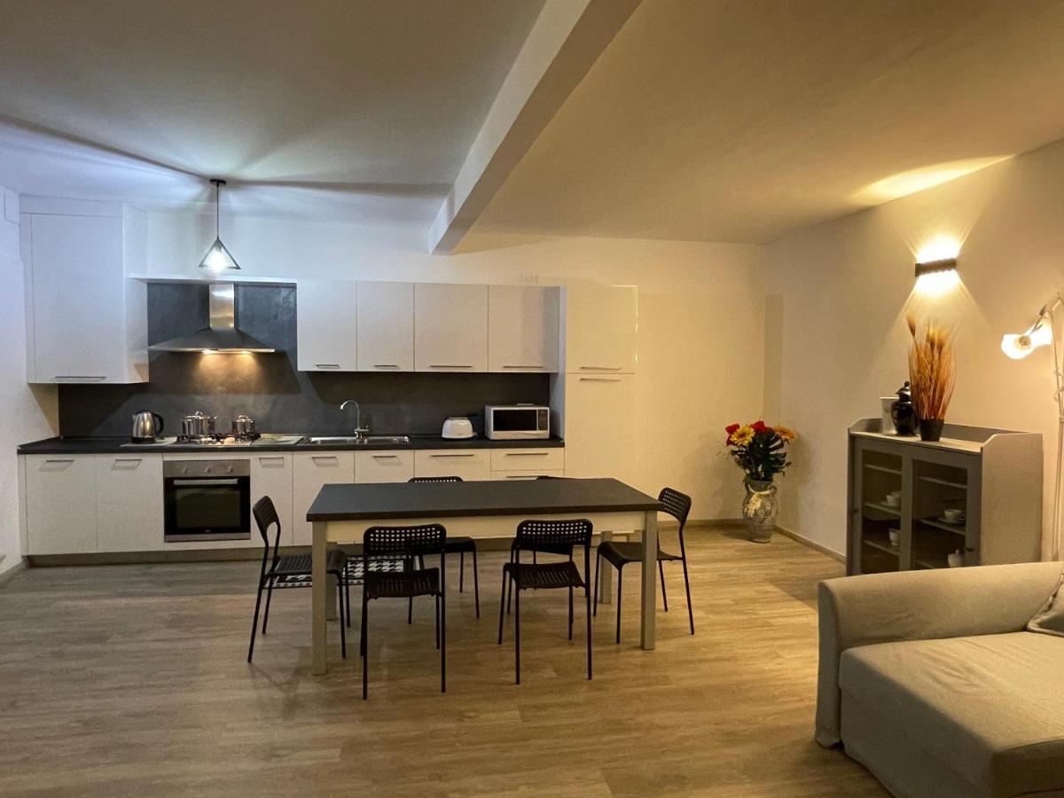 Casa Vacanza Revolta เตรนโต ภายนอก รูปภาพ